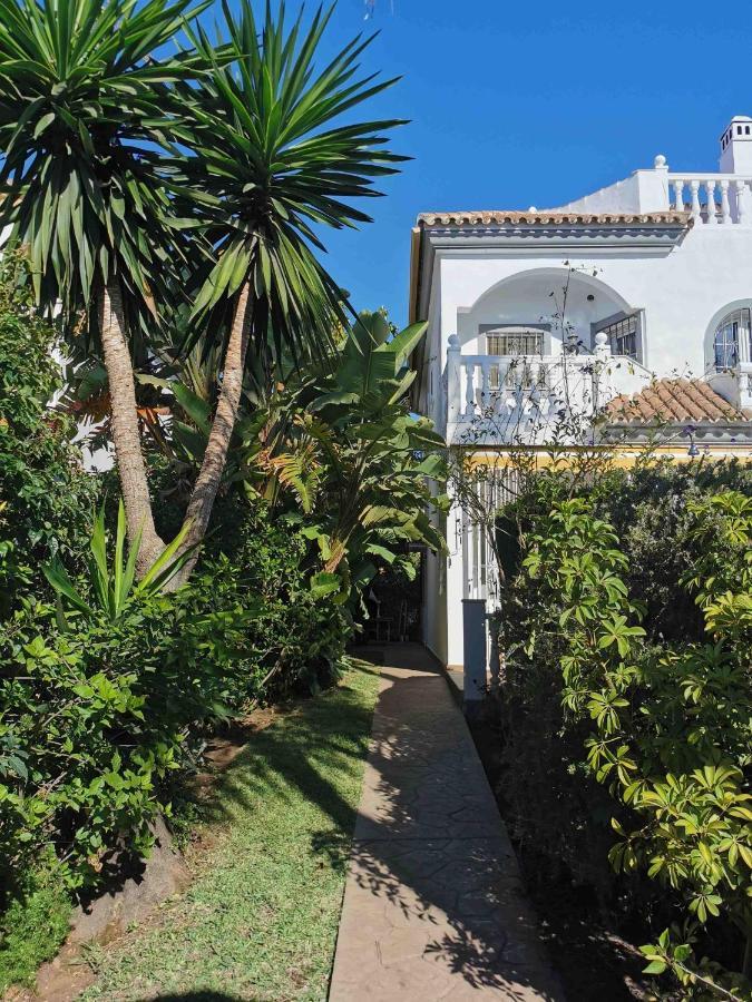 Town-house-style - On The Golden Mile Casa vacanze